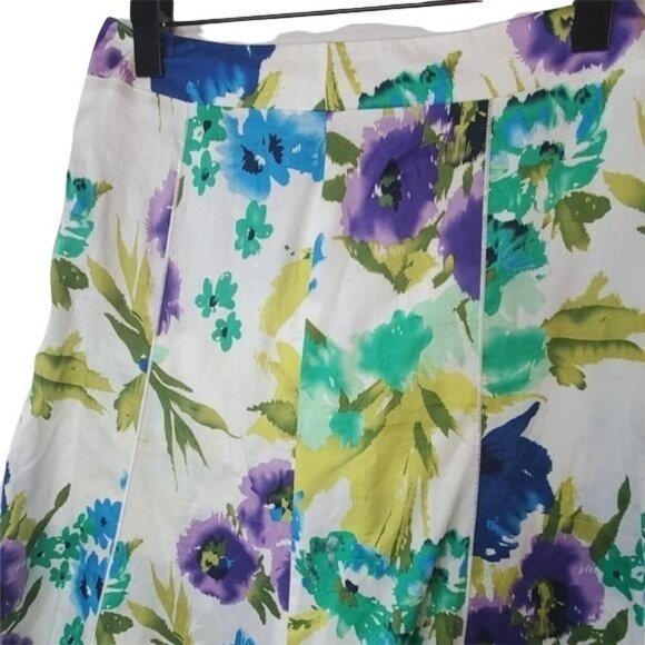 LAURA PETITES | gorgeous floral print skirt - Picture 2 of 4